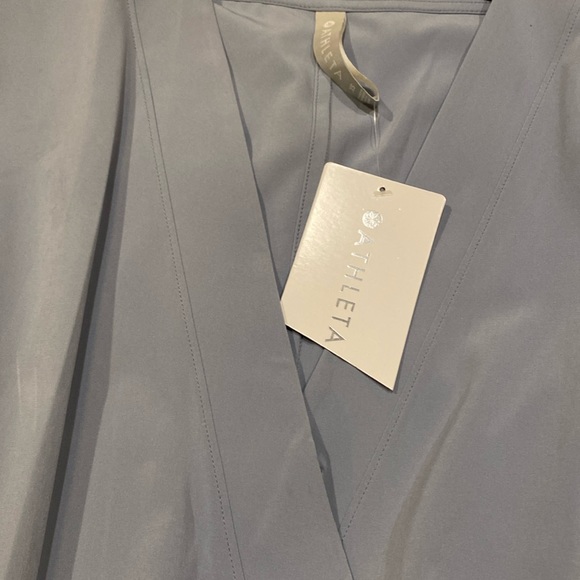 Athleta Marlow romper with packets in baby blue color size XS - Picture 7 of 15